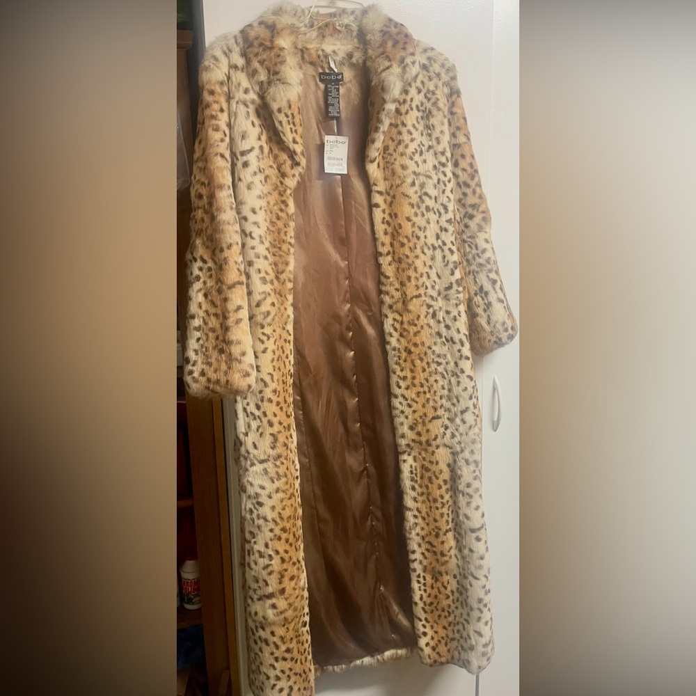 NEW BEBE REAL Fur Leopard Print Coat - Picture 7 of 9